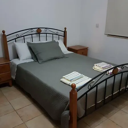 Loucas Townhouse Holiday home