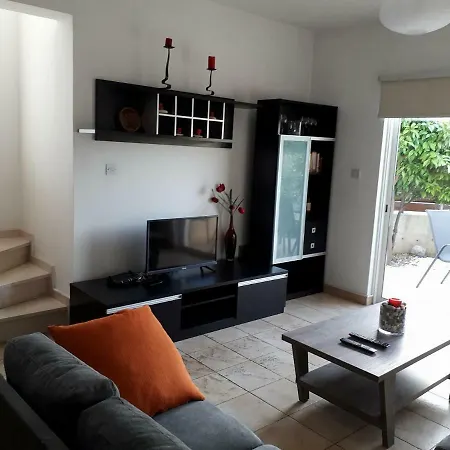 Loucas Townhouse Holiday home